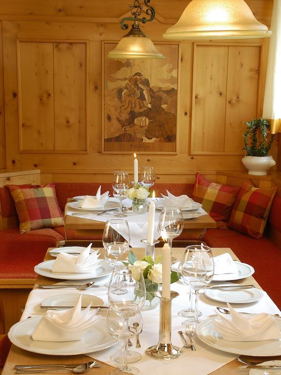 Landgasthof Und Hotel Weisser Lowe Eckental Extérieur photo