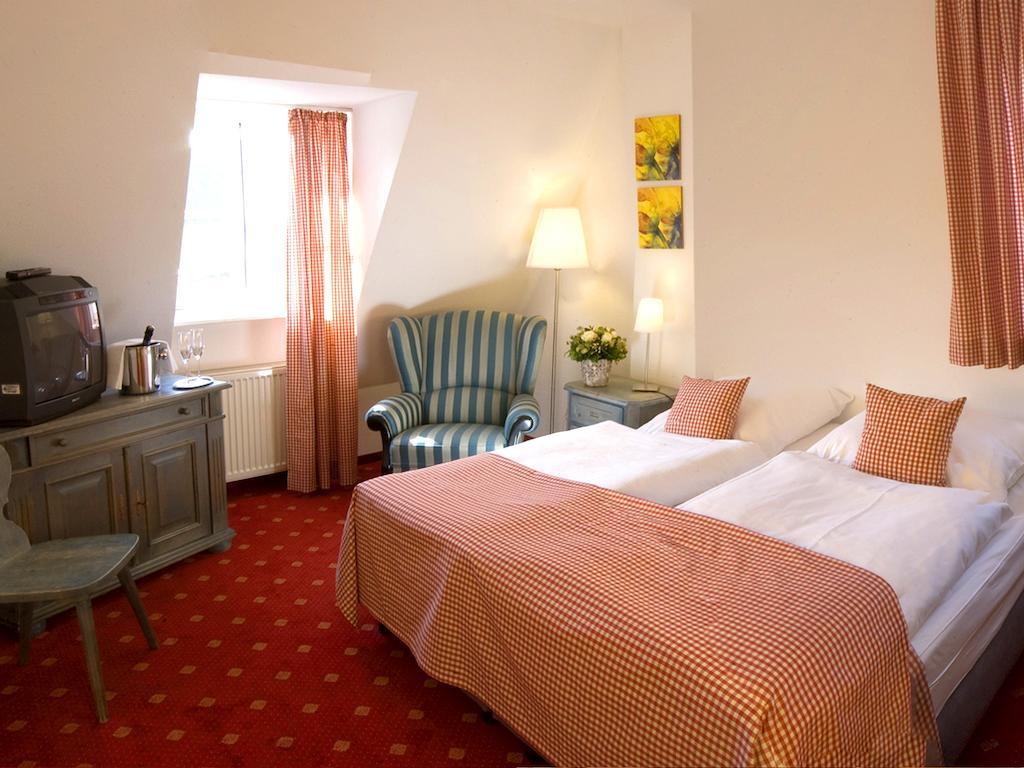 Landgasthof Und Hotel Weisser Lowe Eckental Chambre photo