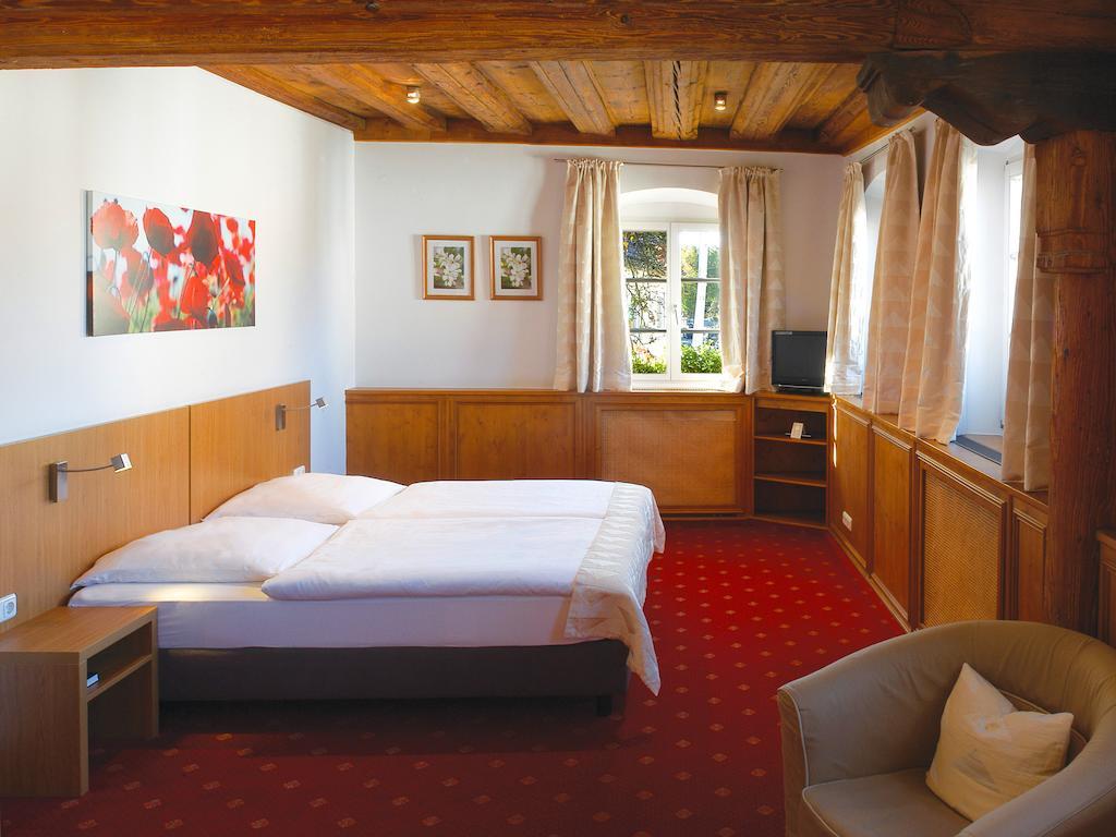 Landgasthof Und Hotel Weisser Lowe Eckental Chambre photo