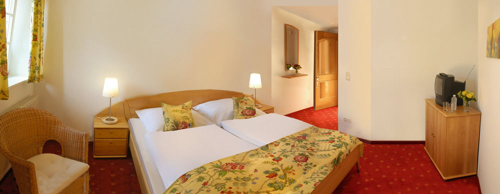 Landgasthof Und Hotel Weisser Lowe Eckental Extérieur photo