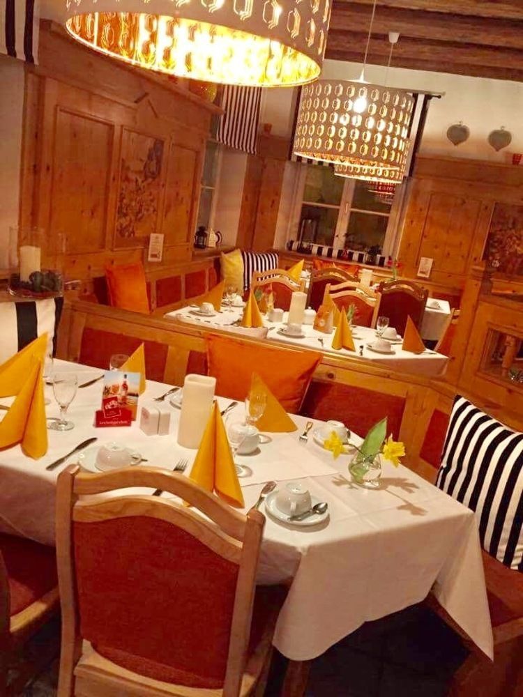 Landgasthof Und Hotel Weisser Lowe Eckental Extérieur photo