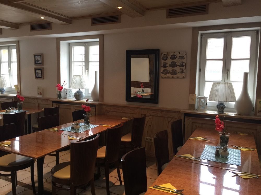 Landgasthof Und Hotel Weisser Lowe Eckental Extérieur photo